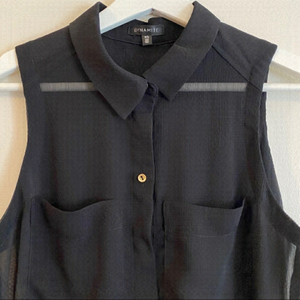 Dynamite Chiffon Sleeveless Tunic Black Blouse